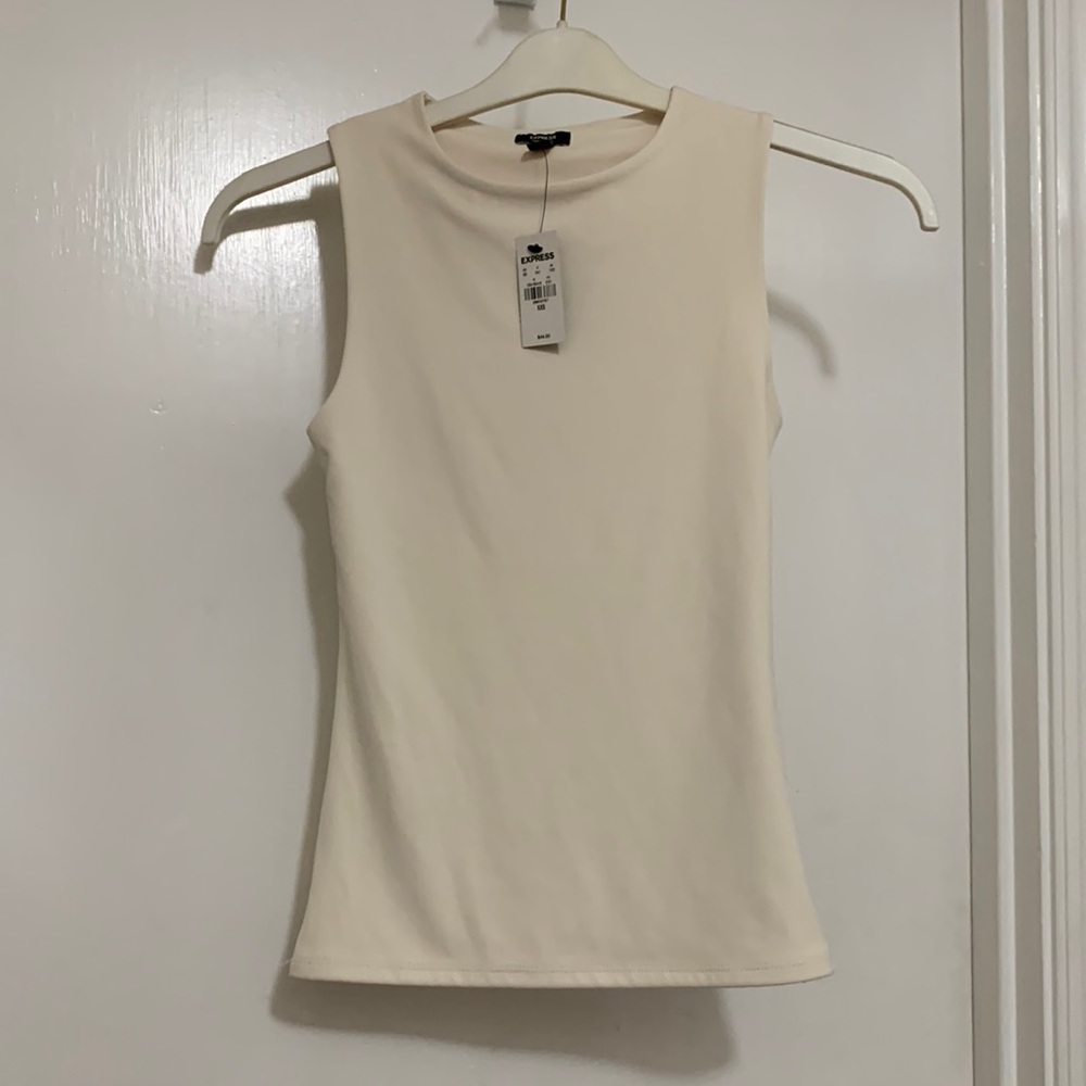 Express Body Contour tank